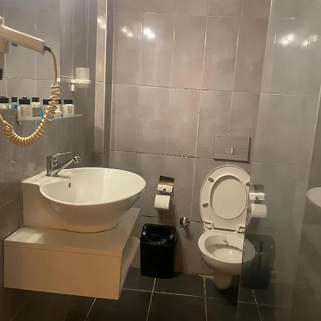 Tosunpasa Hookah Lounge Kafe Restroran Ve Turizm Otelcilik