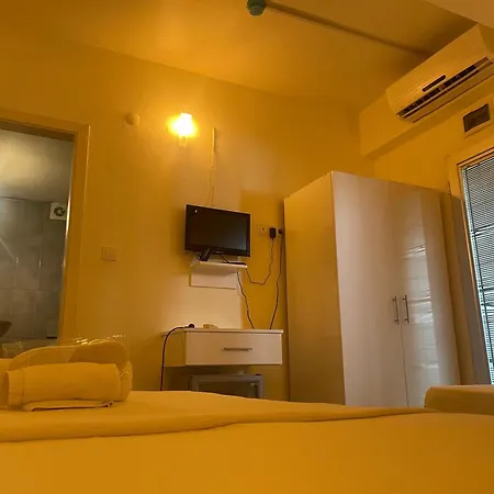 Tosunpasa Hookah Lounge Kafe Restroran Ve Turizm Otelcilik B&B