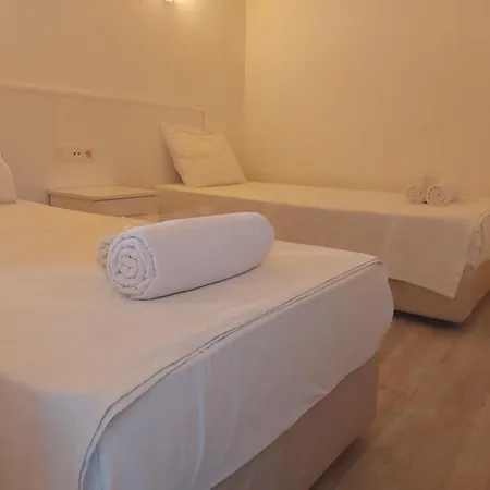 Tosunpasa Hookah Lounge Kafe Restroran Ve Turizm Otelcilik B&B Bodrum