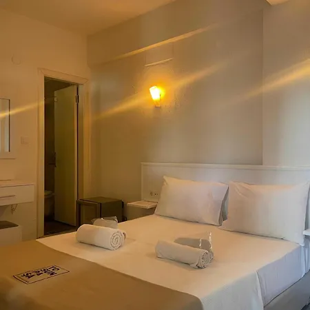 Tosunpasa Hookah Lounge Kafe Restroran Ve Turizm Otelcilik B&B