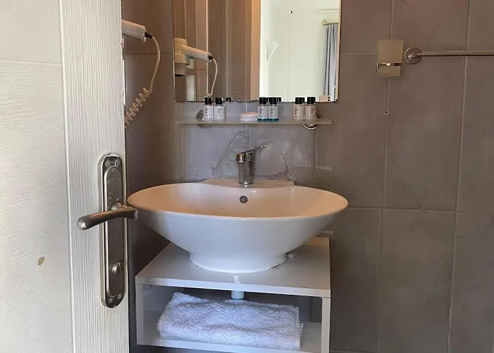 Tosunpasa Hookah Lounge Kafe Restroran Ve Turizm Otelcilik * Bodrum