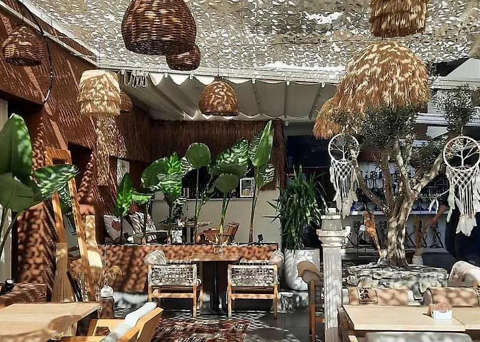 Bed & Breakfast Tosunpasa Hookah Lounge Kafe Restroran Ve Turizm Otelcilik Bodrum