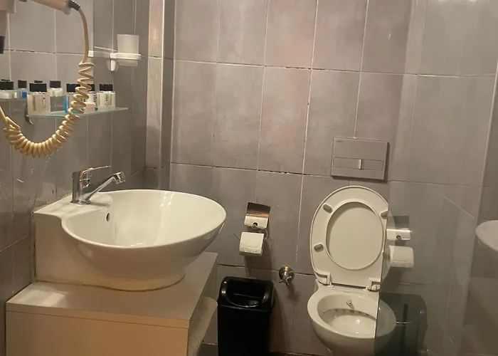 Tosunpasa Hookah Lounge Kafe Restroran Ve Turizm Otelcilik