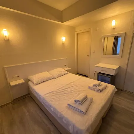 Tosunpasa Hookah Lounge Kafe Restroran Ve Turizm Otelcilik B&B *