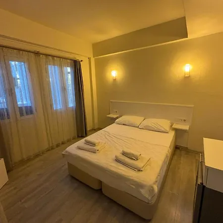 B&B Tosunpasa Hookah Lounge Kafe Restroran Ve Turizm Otelcilik