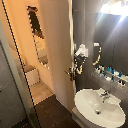 Tosunpasa Hookah Lounge Kafe Restroran Ve Turizm Otelcilik B&B