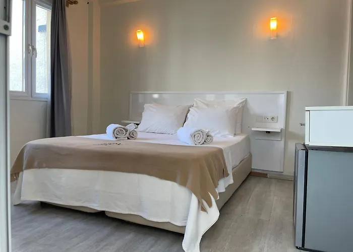 Nocleg ze śniadaniem Tosunpasa Hookah Lounge Kafe Restroran Ve Turizm Otelcilik Bodrum