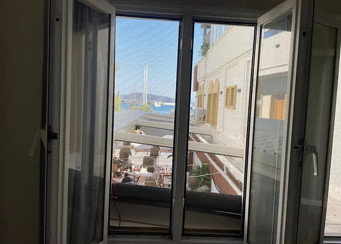 Tosunpasa Hookah Lounge Kafe Restroran Ve Turizm Otelcilik