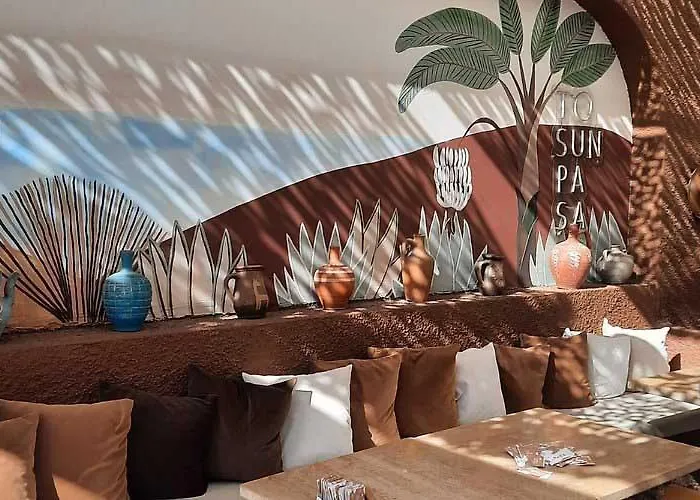 Nocleg ze śniadaniem Tosunpasa Hookah Lounge Kafe Restroran Ve Turizm Otelcilik