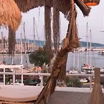 Tosunpasa Hookah Lounge Kafe Restroran Ve Turizm Otelcilik 博德鲁姆