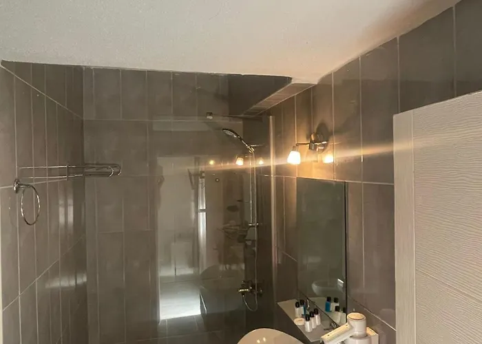 Tosunpasa Hookah Lounge Kafe Restroran Ve Turizm Otelcilik *